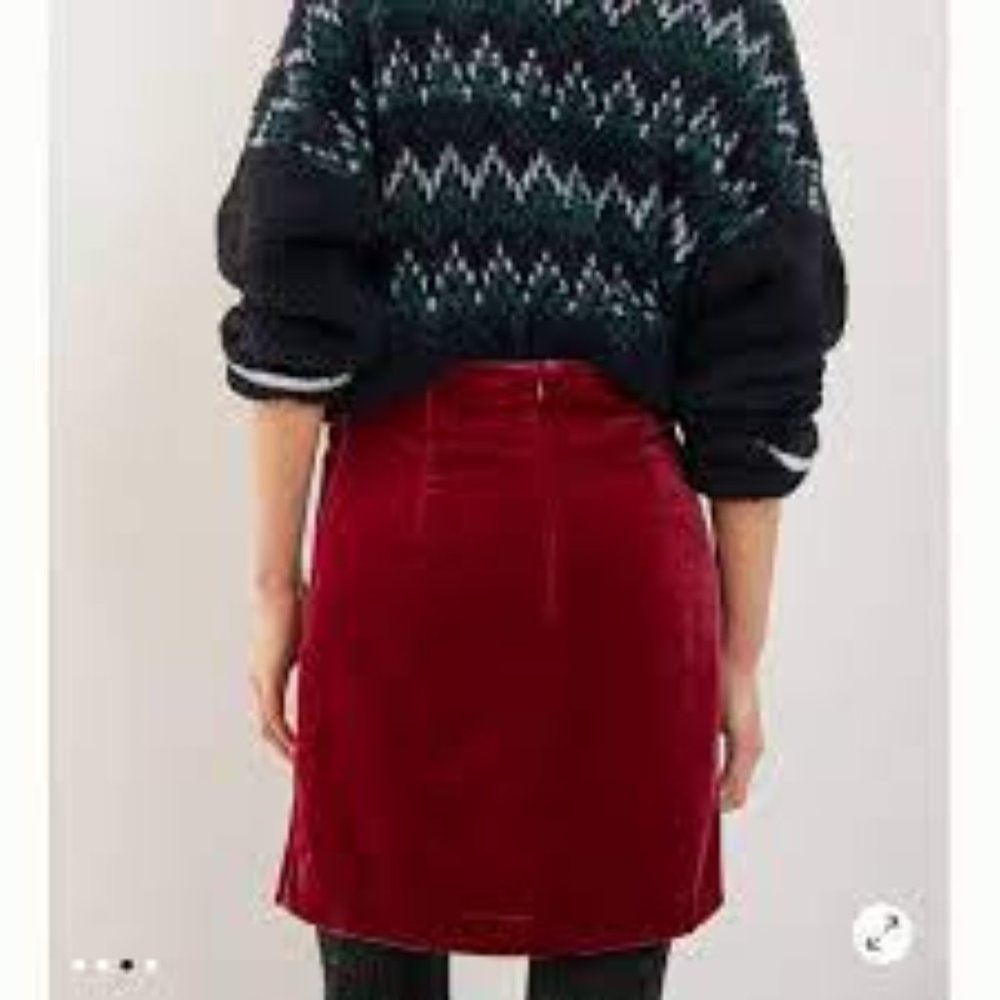 MONTIE VELVET MINI SKIRT (SIZE 16)